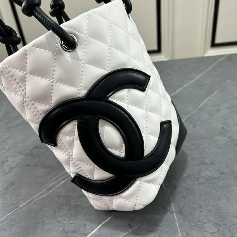 chanel aaa qualite sac a main  pour femme s_11b31063